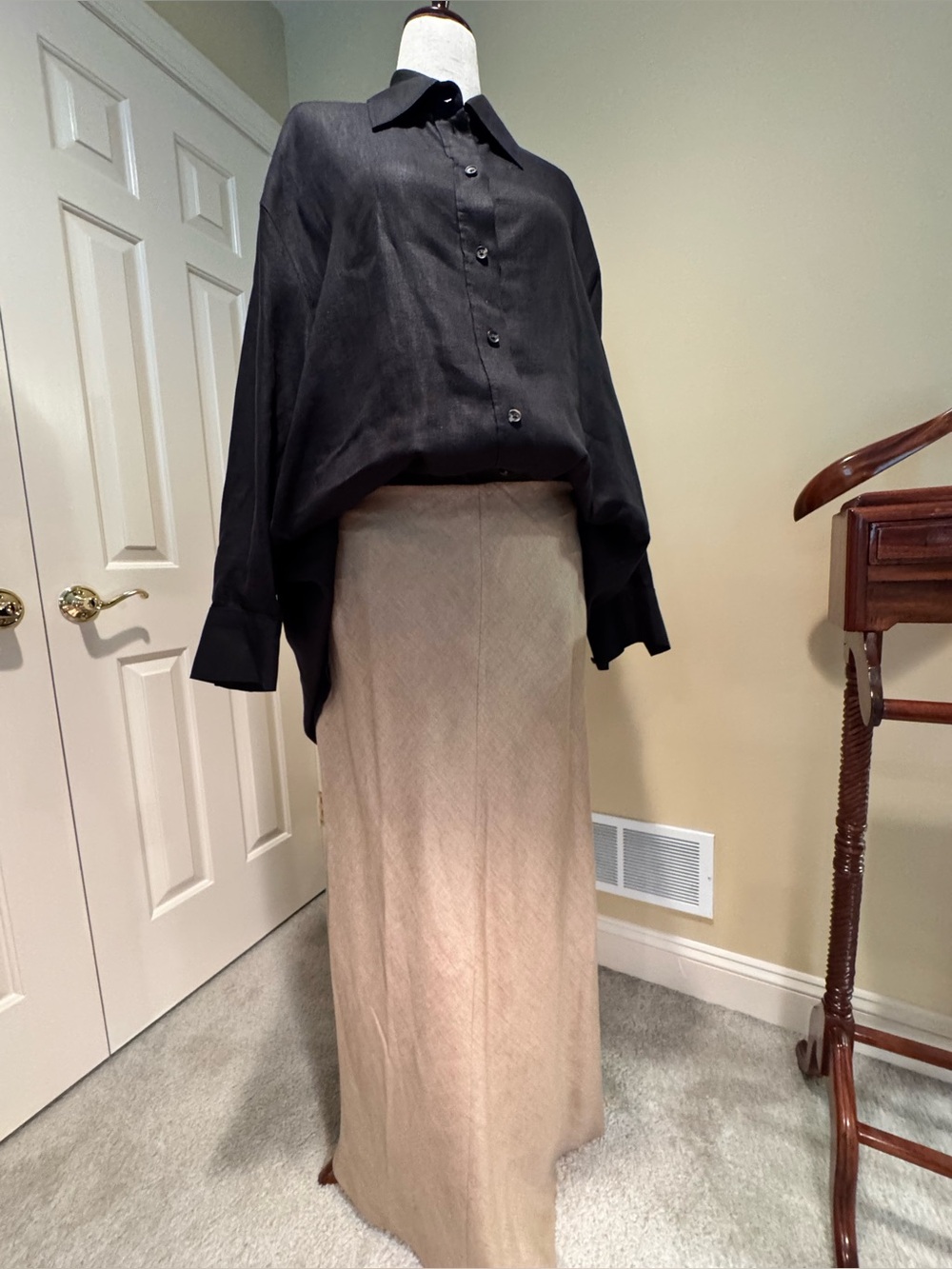 Elegant Black Linen Boyfriend Shirt from COS